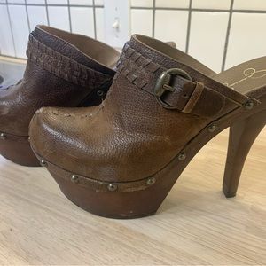 Women’s Jessica Simpson clogs size 8.5